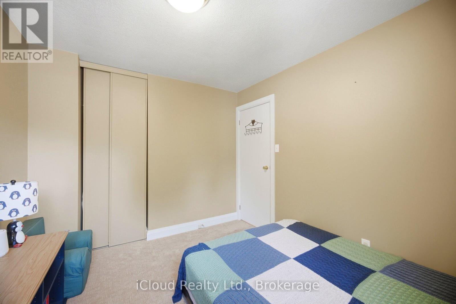 8 Lindridge Avenue, Brampton, ON