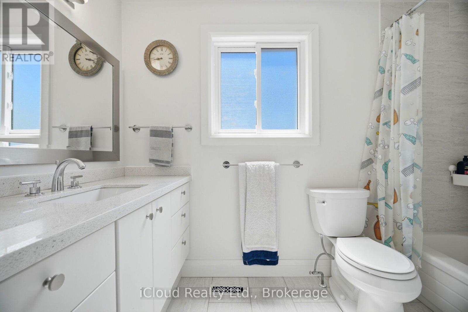 8 Lindridge Avenue, Brampton, ON