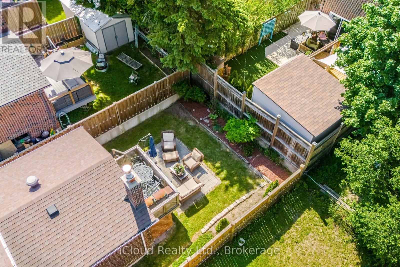 8 Lindridge Avenue, Brampton, ON