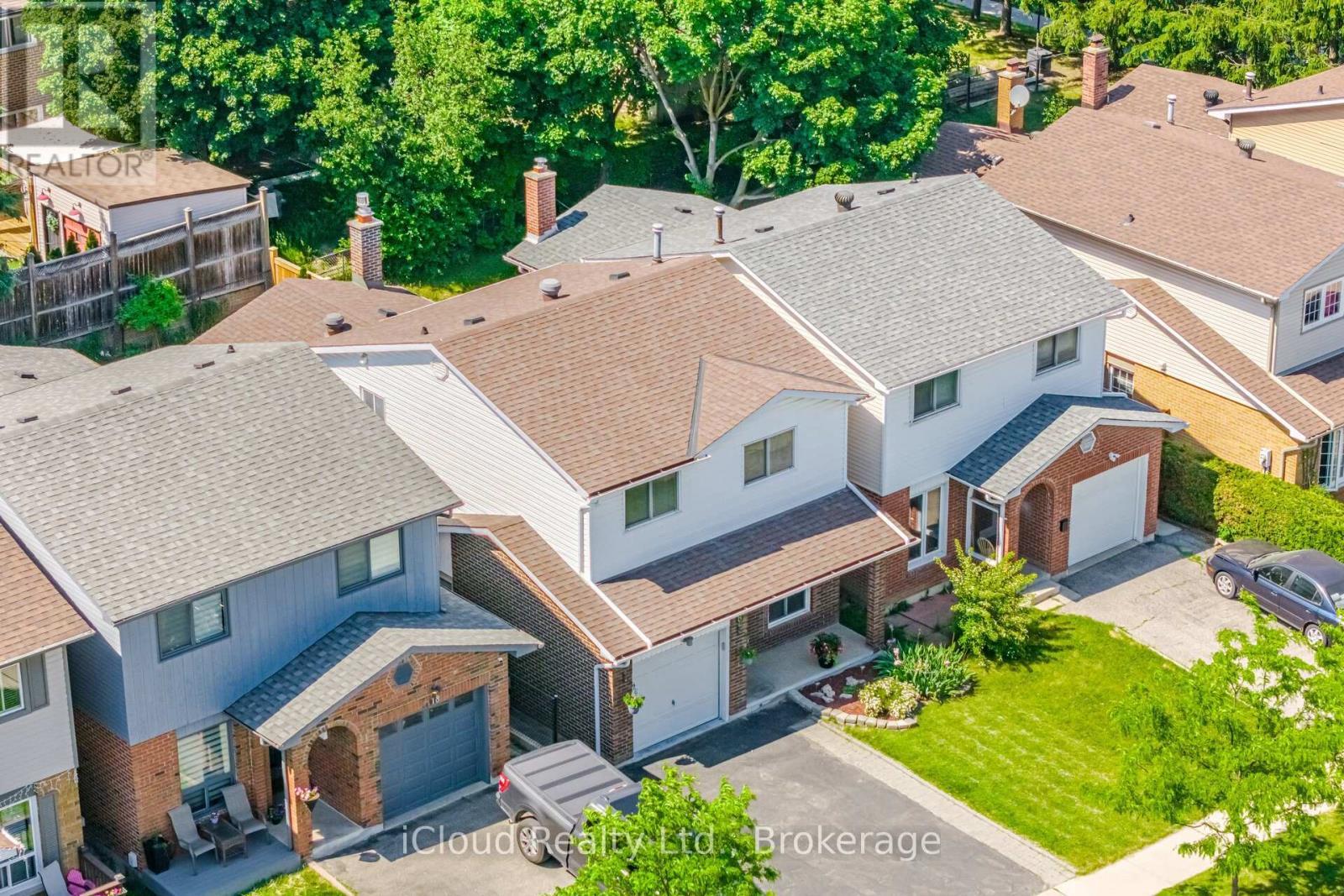8 Lindridge Avenue, Brampton, ON