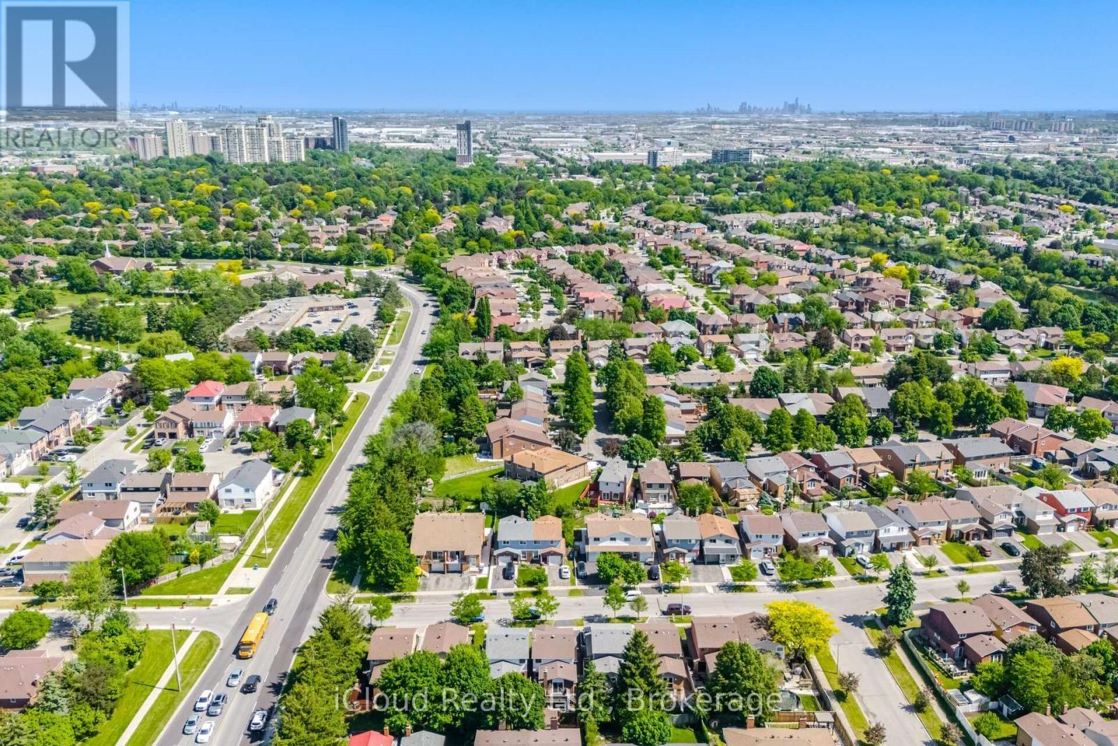 8 Lindridge Avenue, Brampton, ON