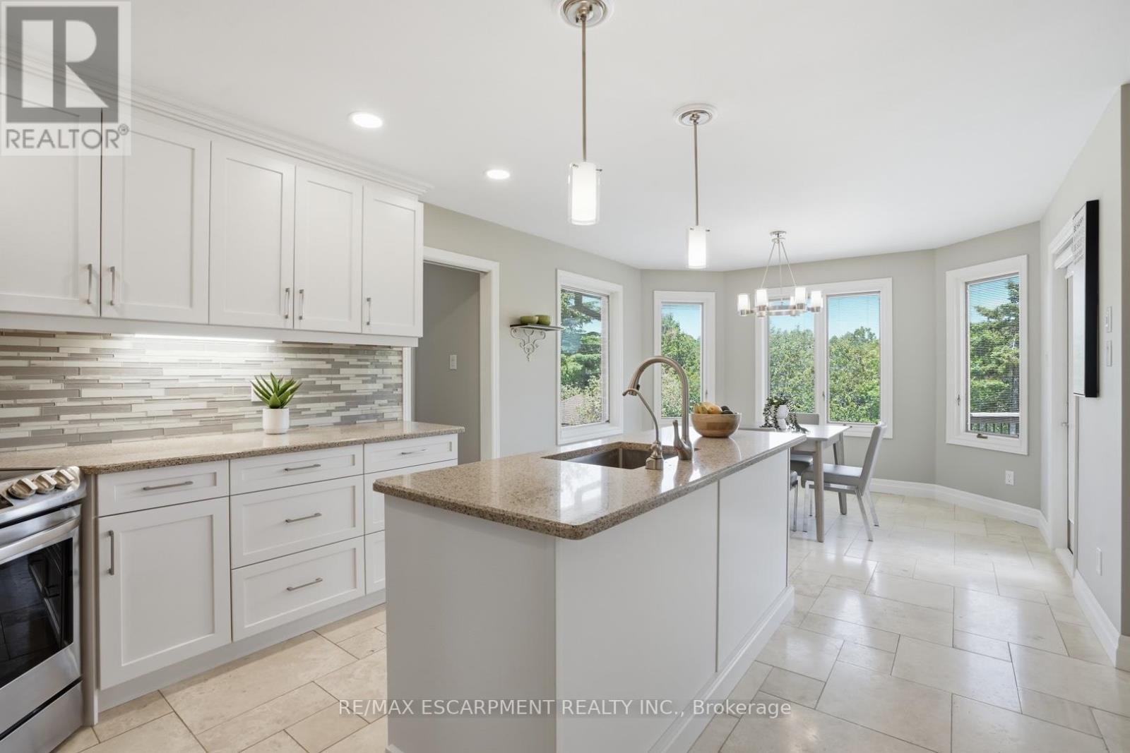28 Bathgate Drive, Guelph, ON