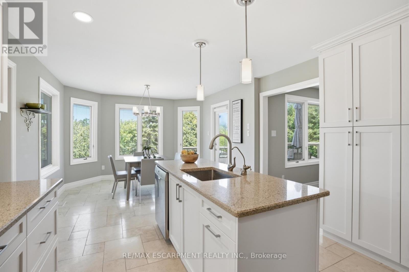 28 Bathgate Drive, Guelph, ON