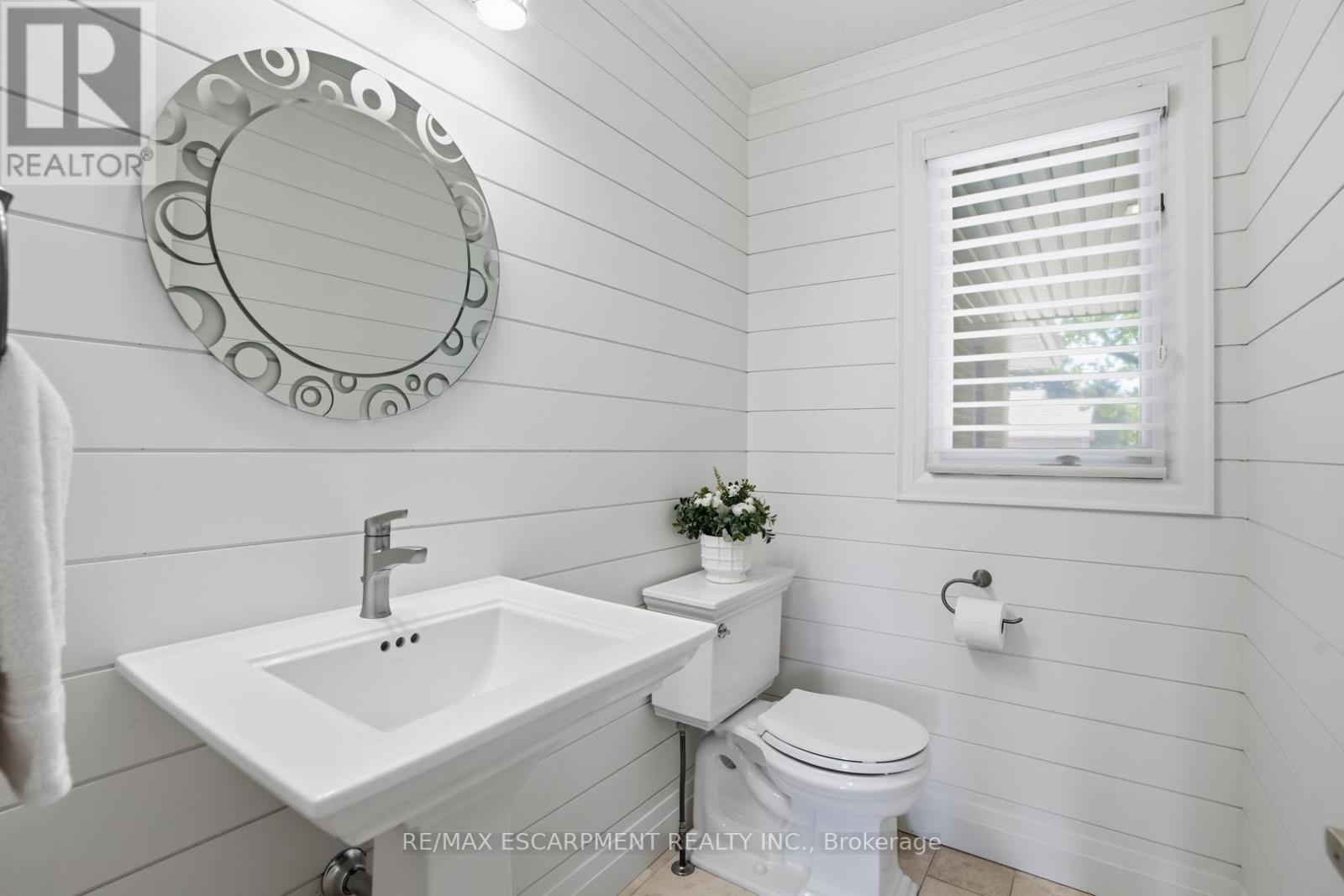 28 Bathgate Drive, Guelph, ON