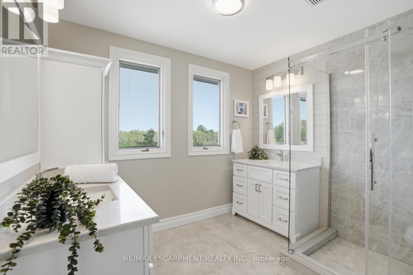28 Bathgate Drive, Guelph, ON