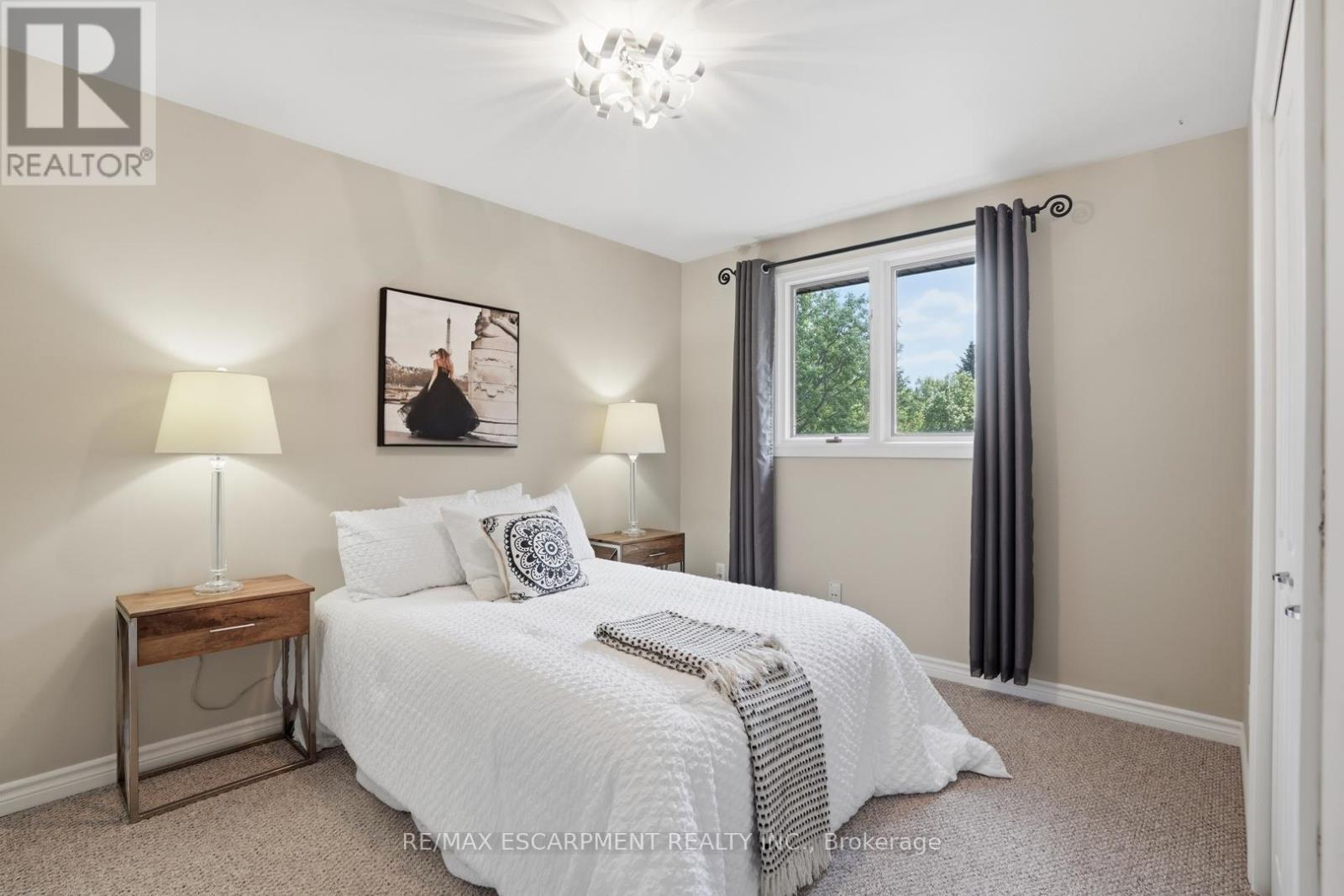 28 Bathgate Drive, Guelph, ON