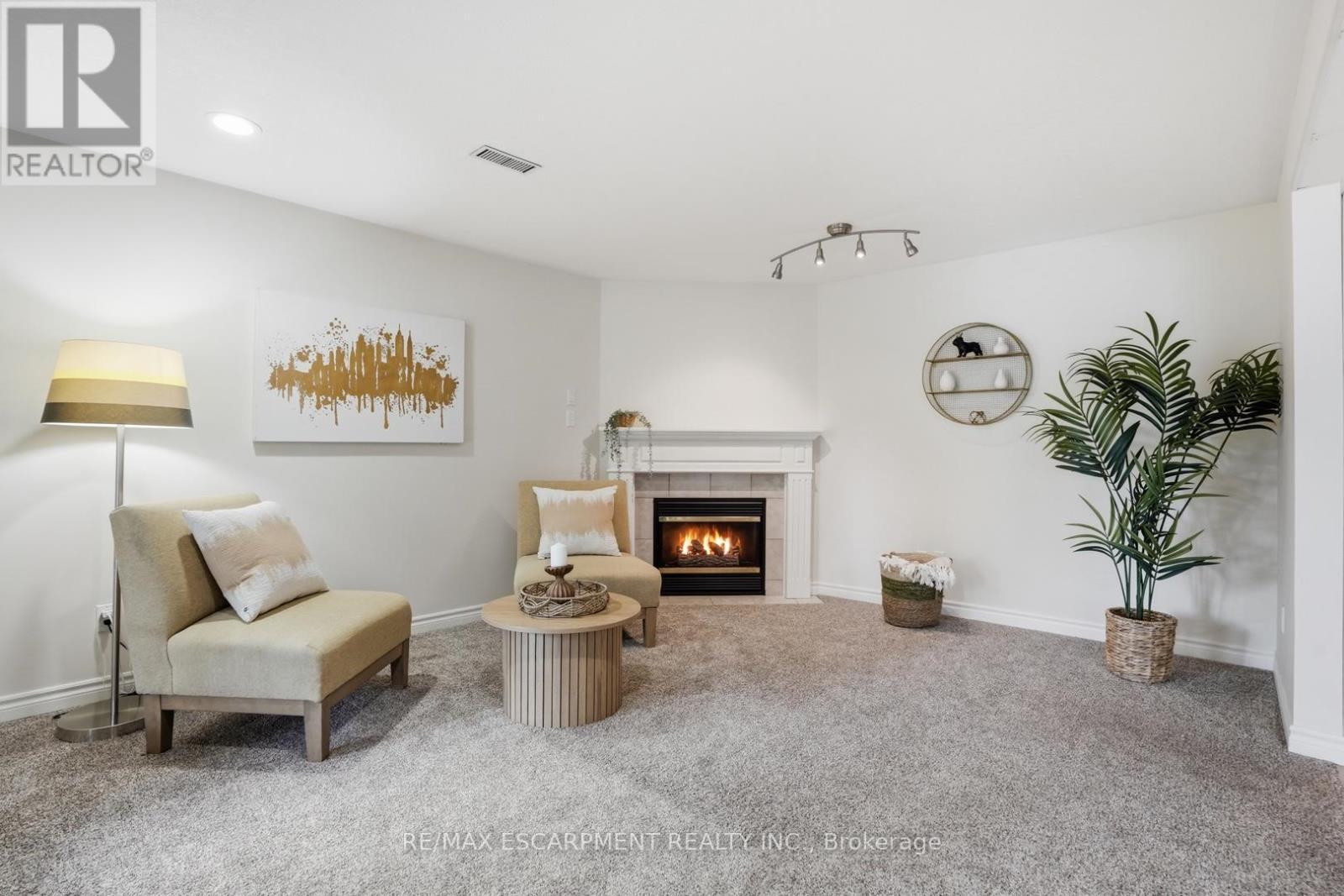 28 Bathgate Drive, Guelph, ON