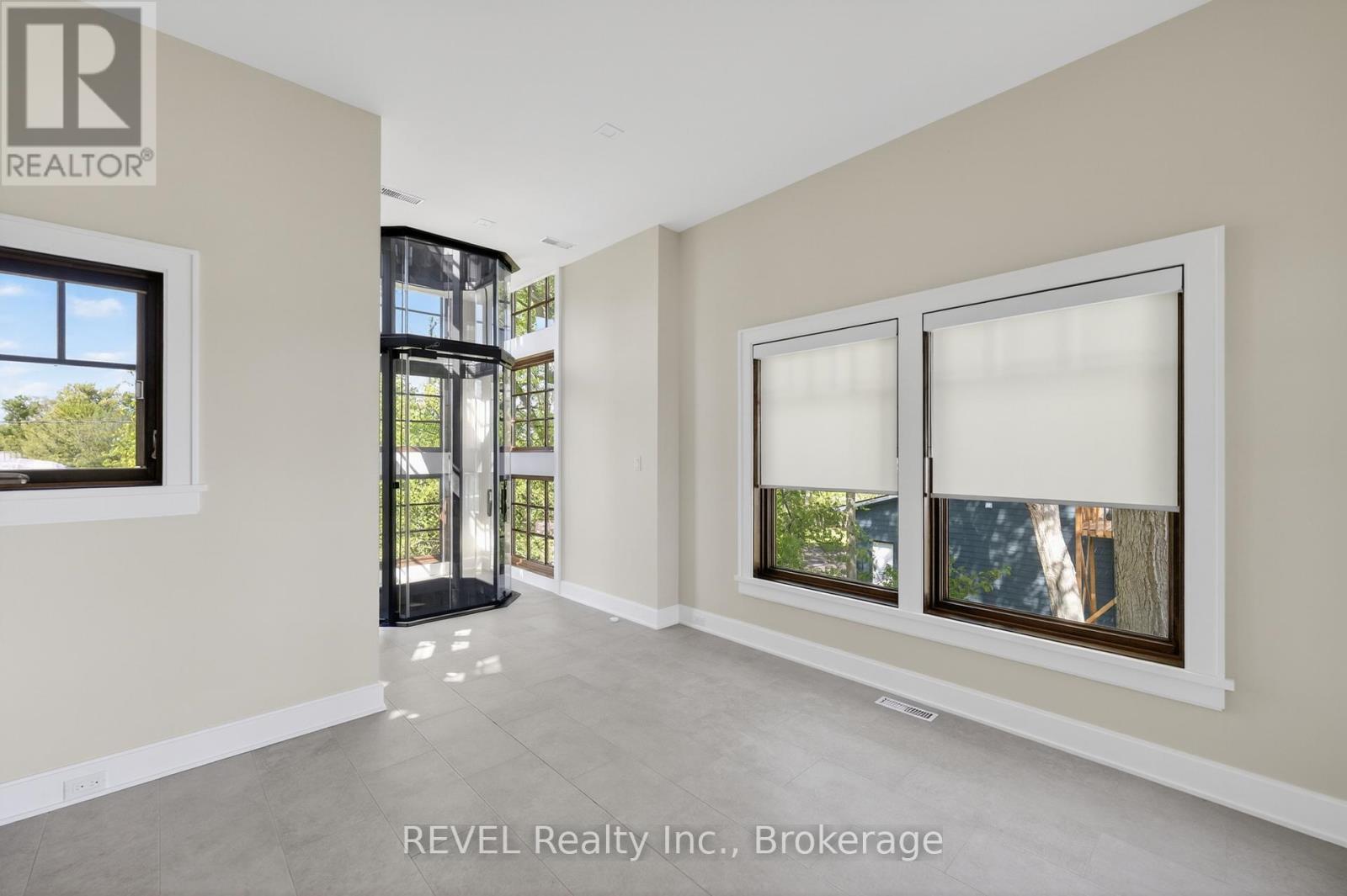 3067 Thunder Bay Road, Fort Erie (Ridgeway), ON