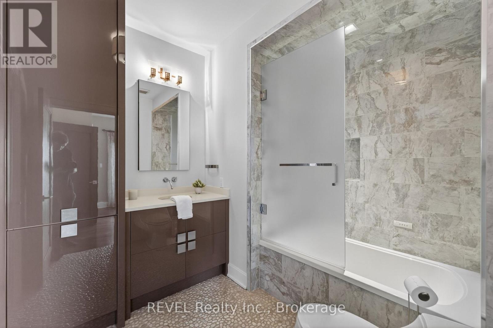 3067 Thunder Bay Road, Fort Erie (Ridgeway), ON