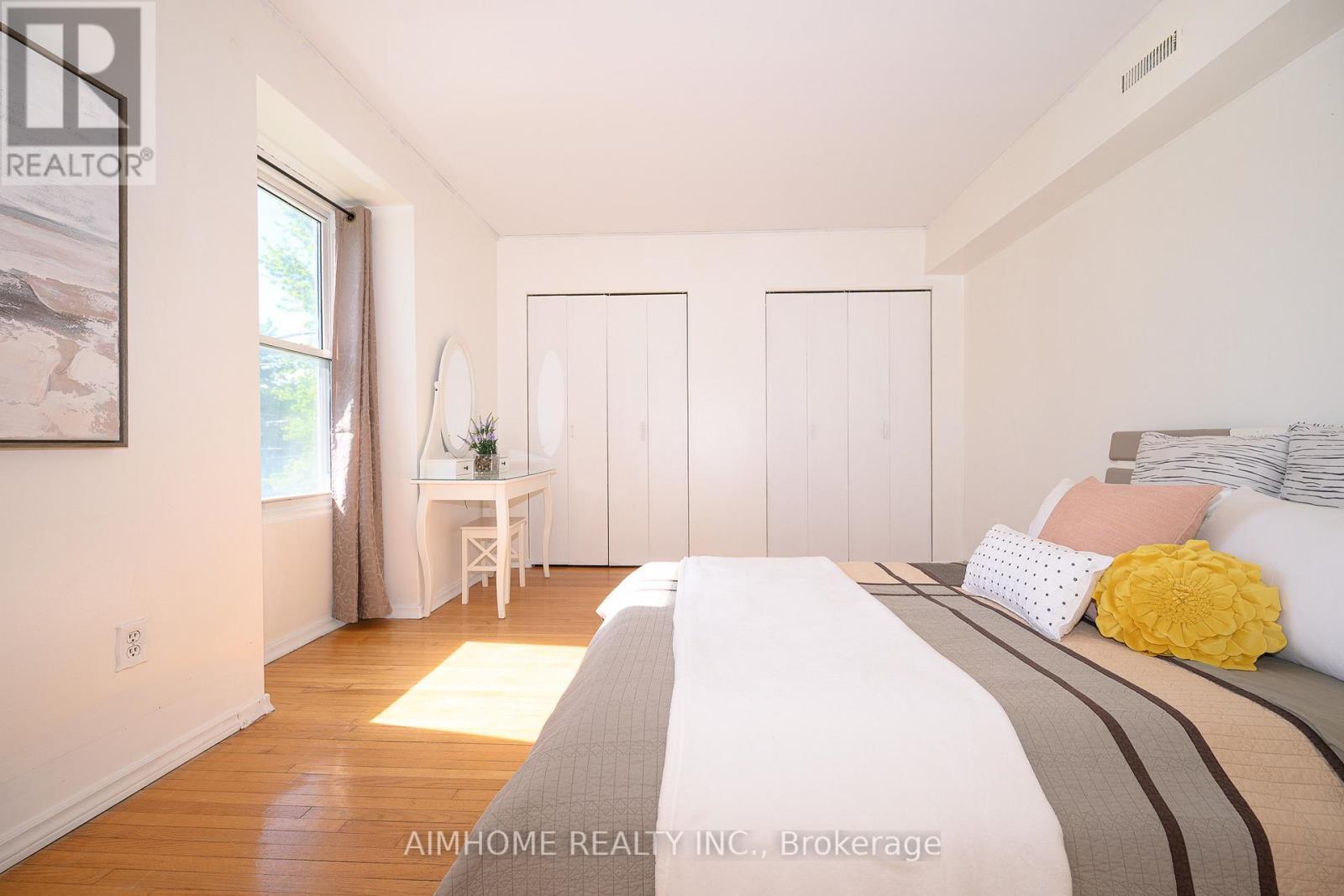 49 Bellefontaine Street, Toronto, ON