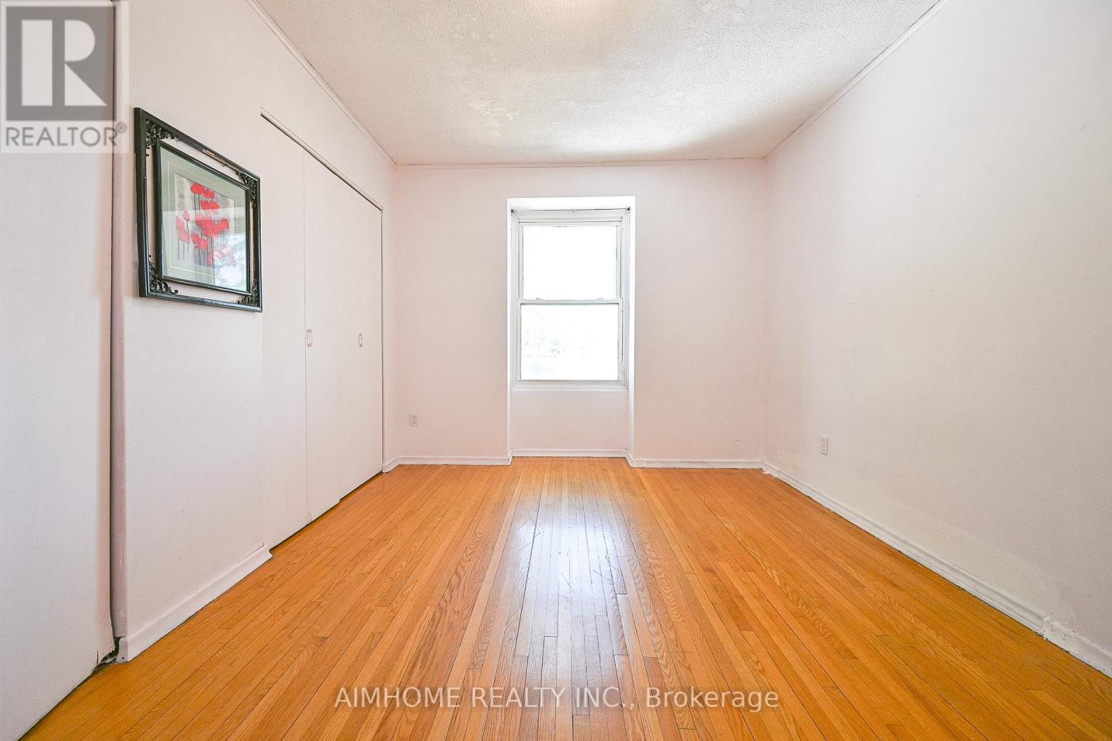 49 Bellefontaine Street, Toronto, ON