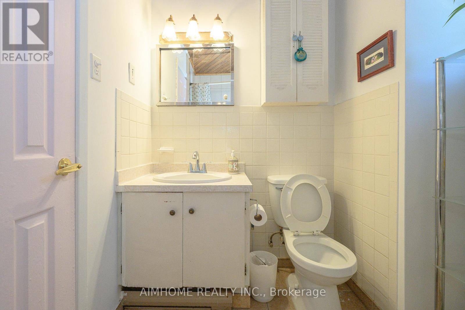 49 Bellefontaine Street, Toronto, ON