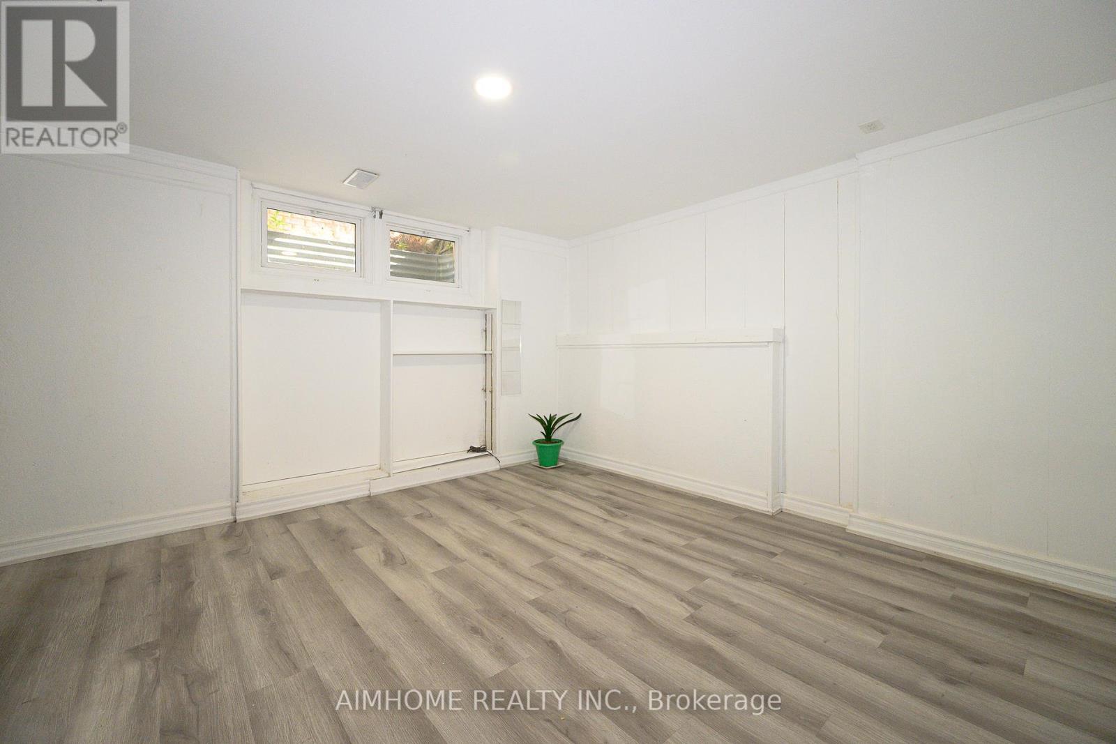 49 Bellefontaine Street, Toronto, ON