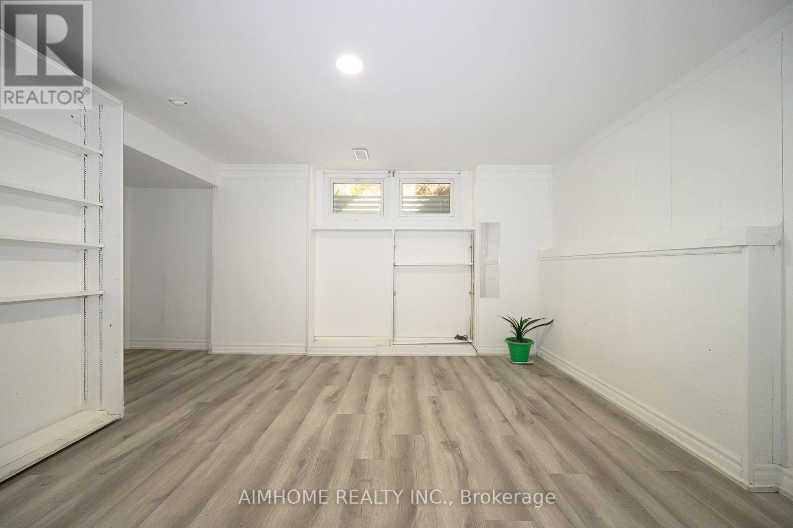 49 Bellefontaine Street, Toronto, ON