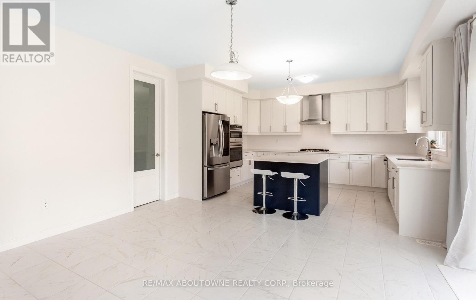 10 Mcgovern Lane, Brant, ON
