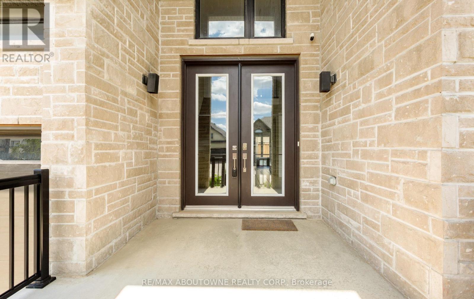 10 Mcgovern Lane, Brant, ON