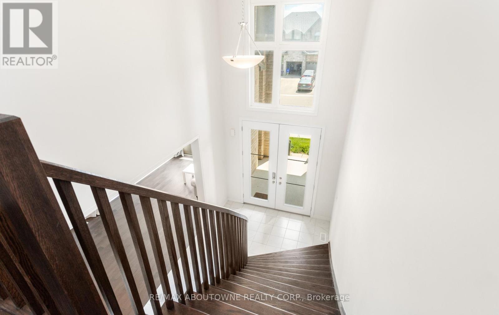 10 Mcgovern Lane, Brant, ON