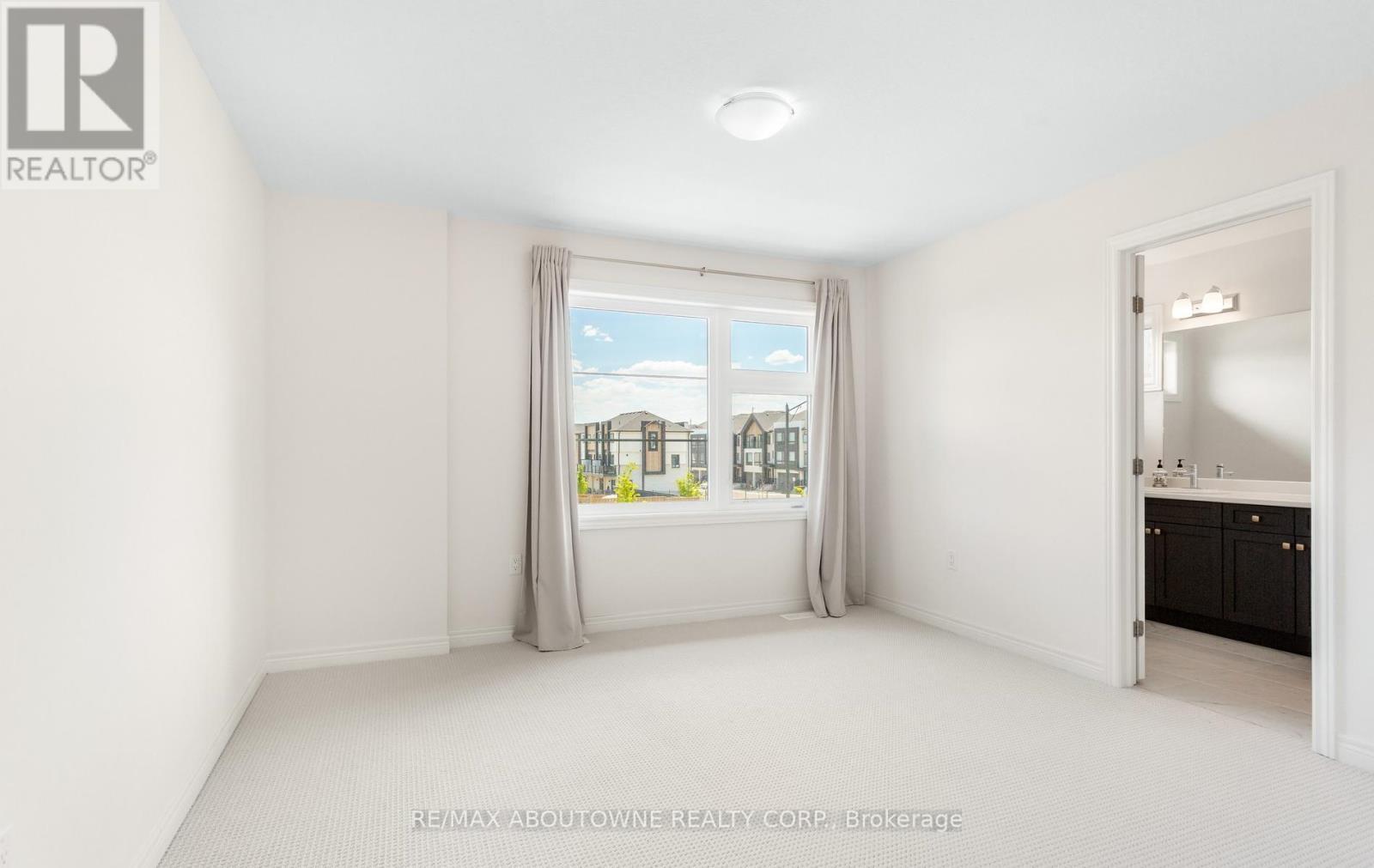10 Mcgovern Lane, Brant, ON