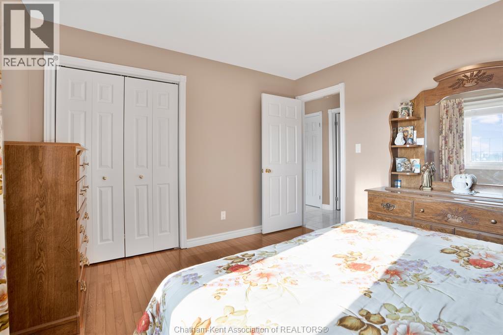 60 Parkview Court, Chatham, ON