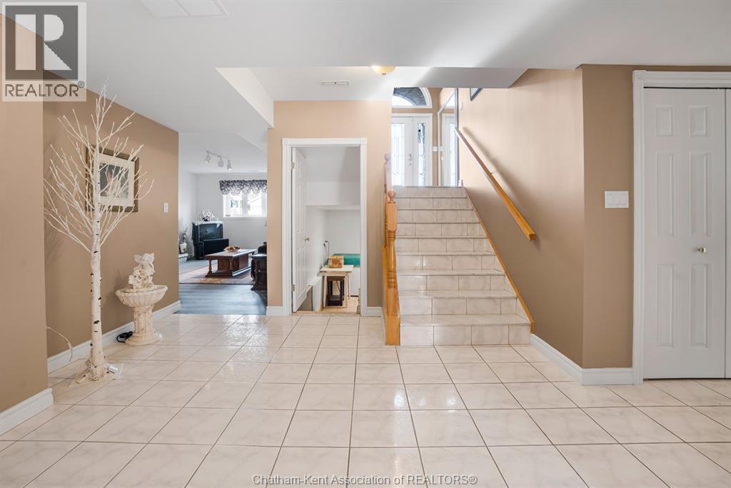 60 Parkview Court, Chatham, ON