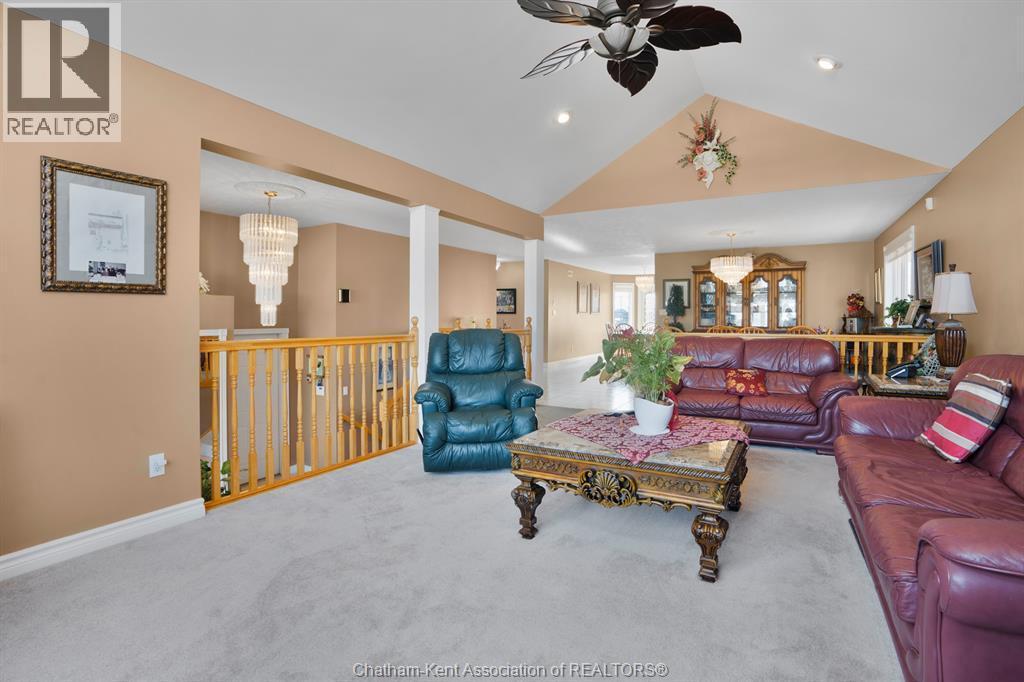 60 Parkview Court, Chatham, ON