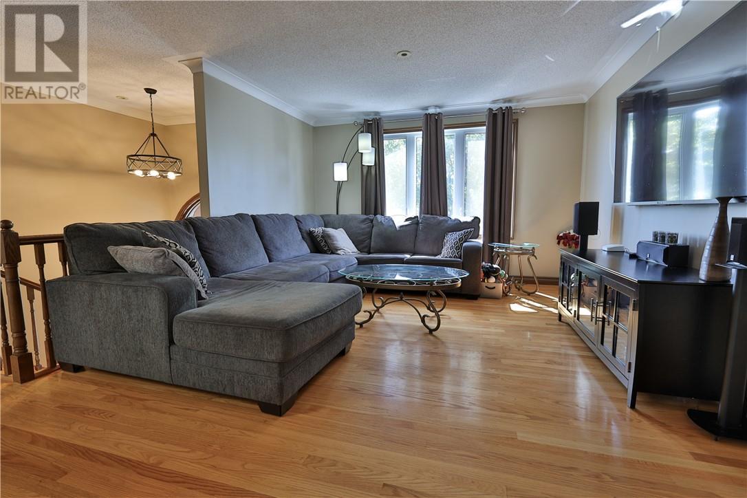 1800 Gemini Crescent, Sudbury, ON