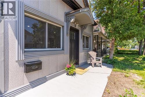 127 Barnesdale Avenue N, Hamilton, ON - Outdoor