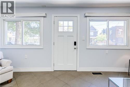 127 Barnesdale Avenue N, Hamilton, ON - Indoor Photo Showing Other Room