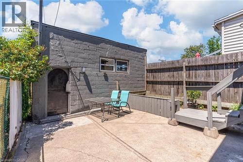127 Barnesdale Avenue N, Hamilton, ON - Outdoor