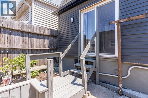127 Barnesdale Avenue N, Hamilton, ON - Outdoor With Exterior