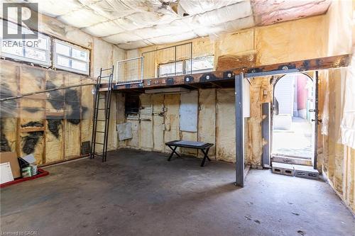 127 Barnesdale Avenue N, Hamilton, ON - Indoor