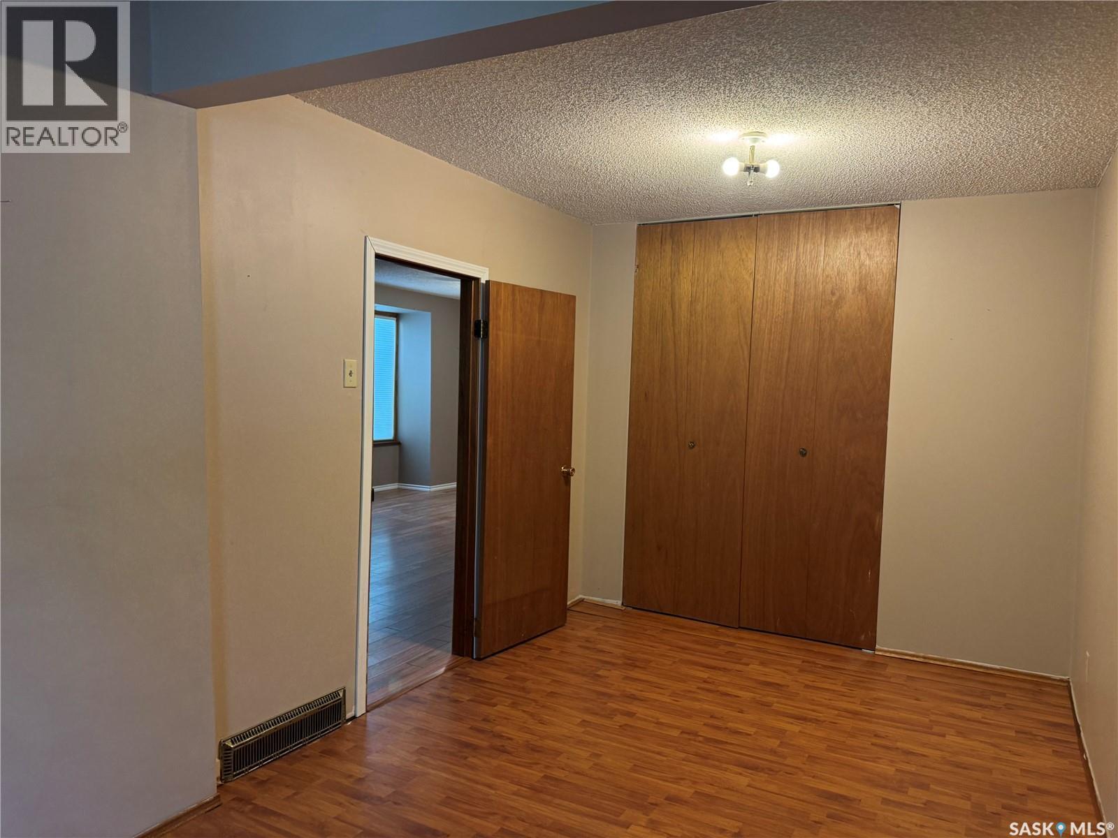 307 5Th Avenue W, Assiniboia, SK