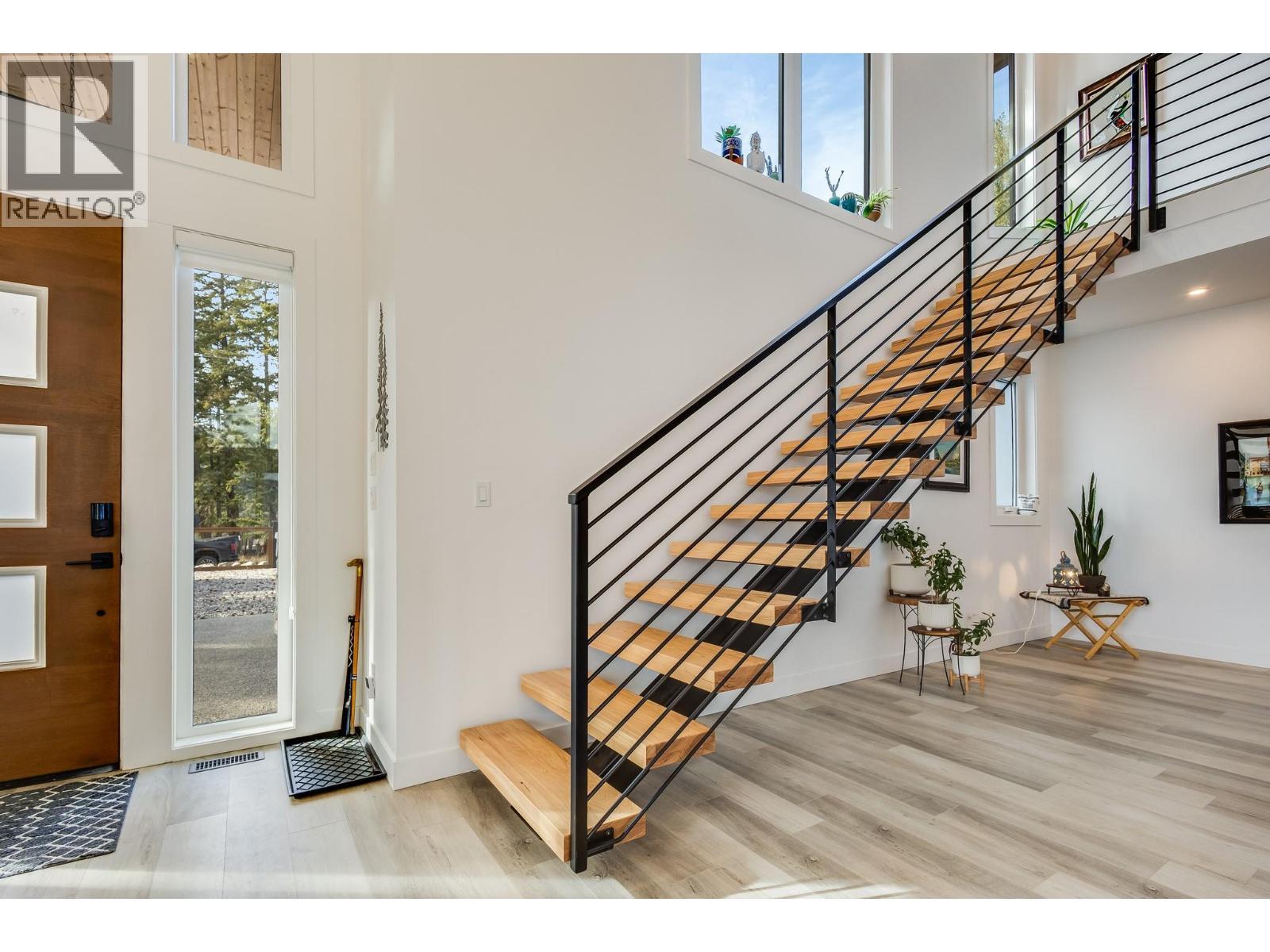 7235 Dunwaters Road, Kelowna, BC