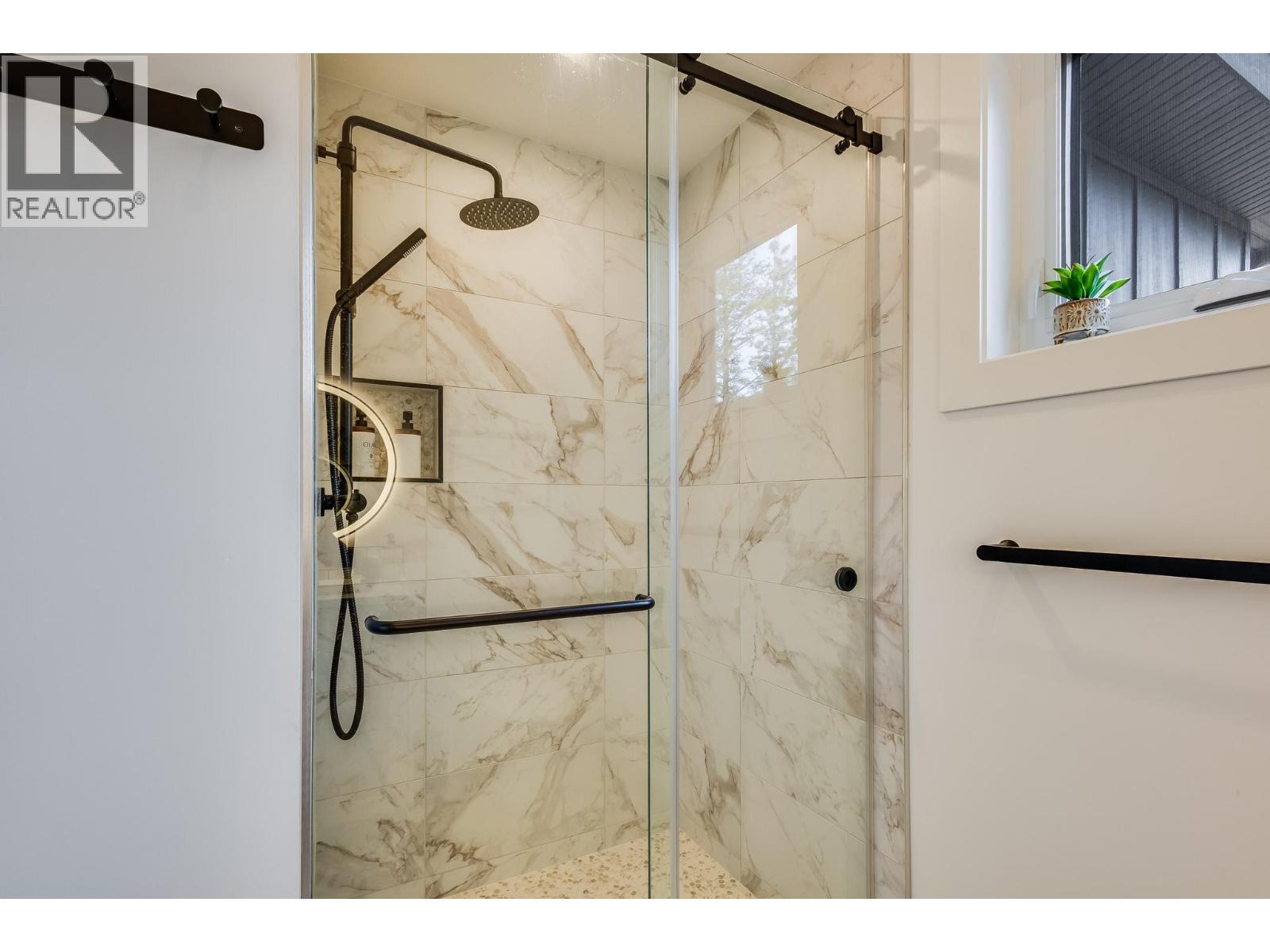 7235 Dunwaters Road, Kelowna, BC