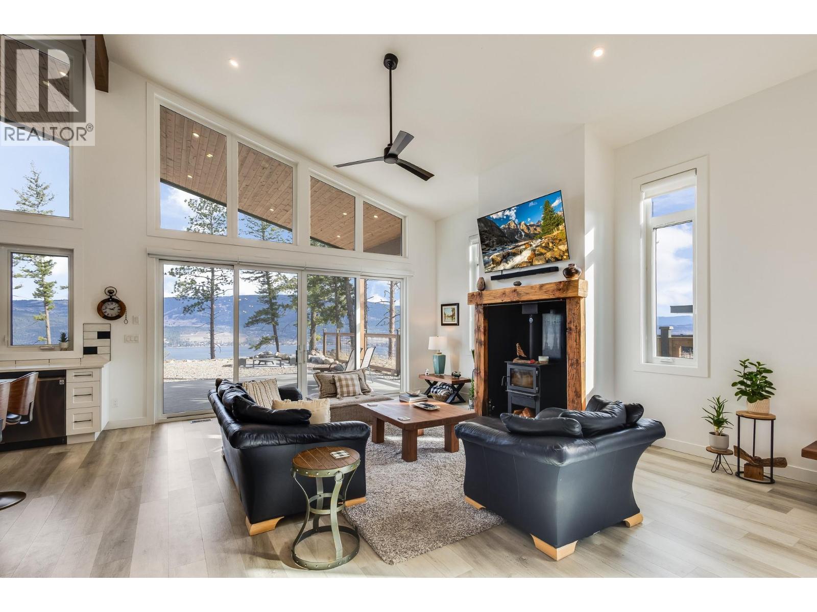 7235 Dunwaters Road, Kelowna, BC