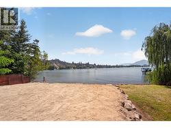 Super private bay -
