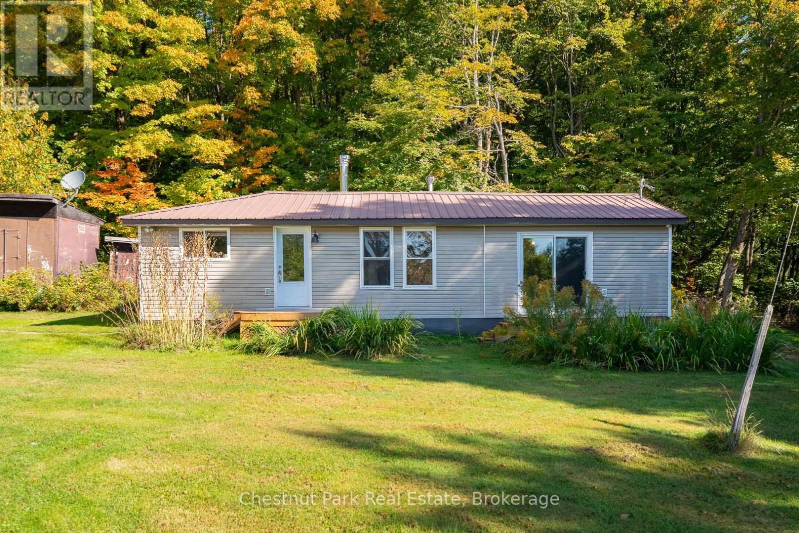 1190 Hekkla Road, Muskoka Lakes (Cardwell), ON