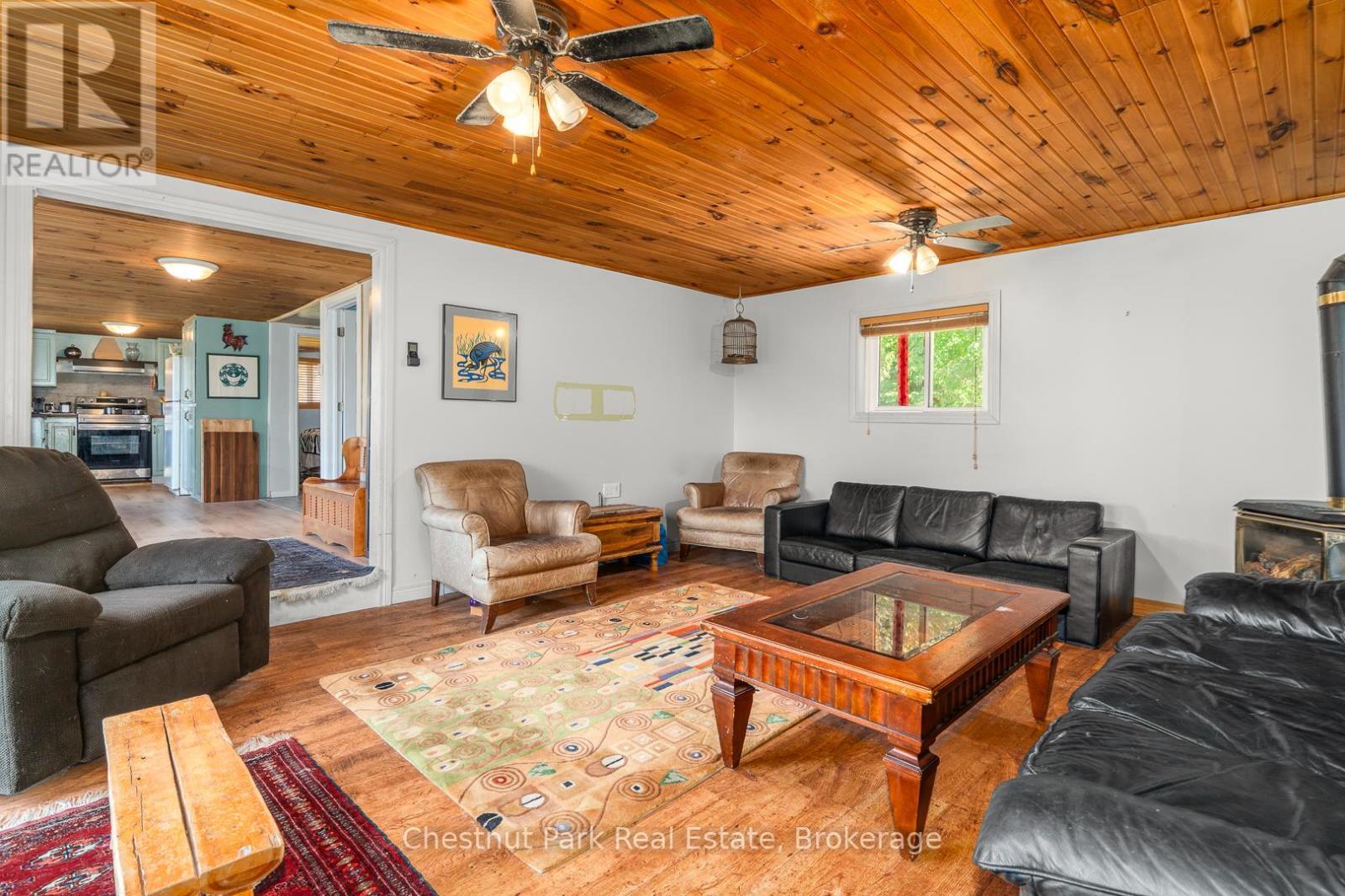 1190 Hekkla Road, Muskoka Lakes (Cardwell), ON