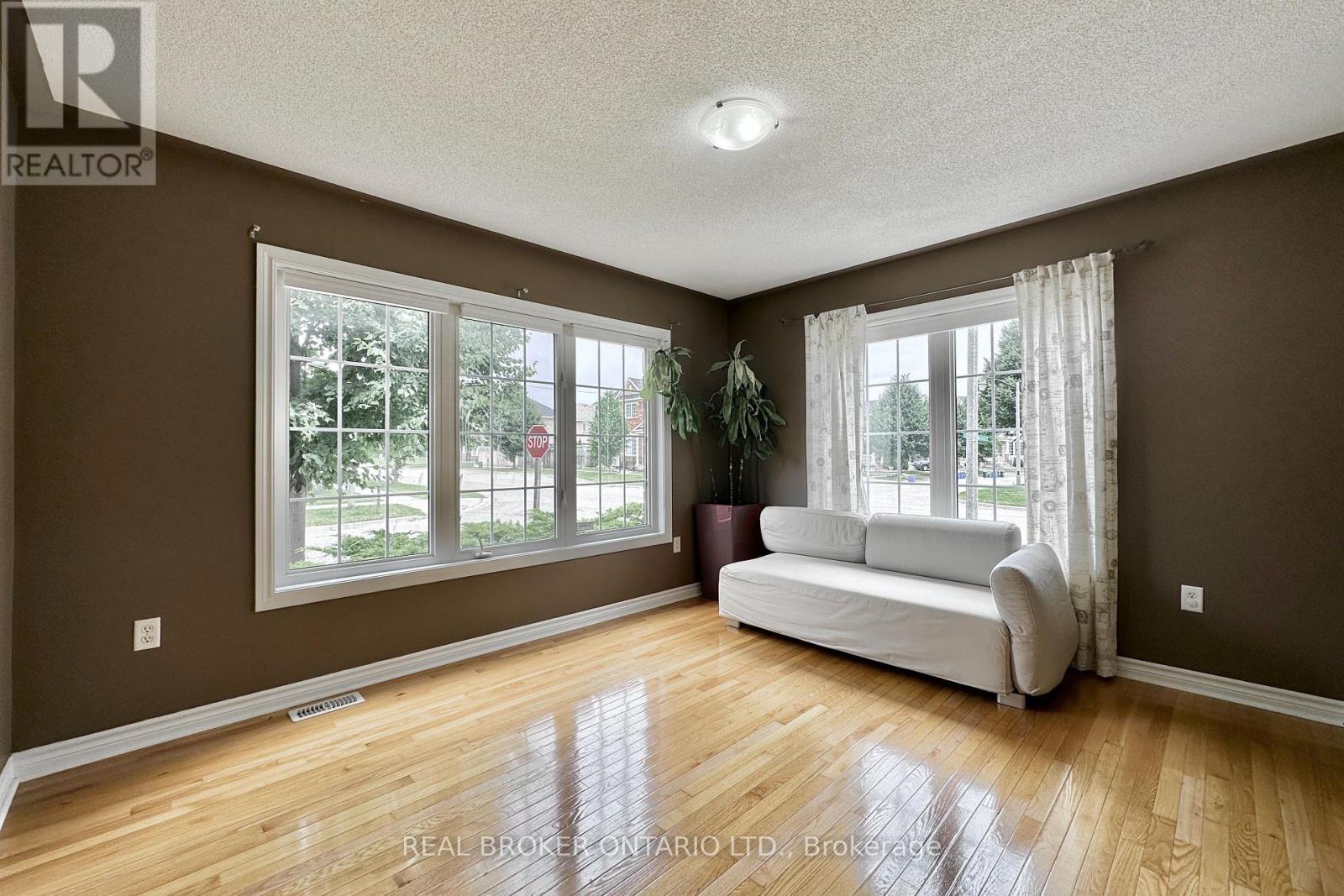 1 Armando Drive, Markham, ON