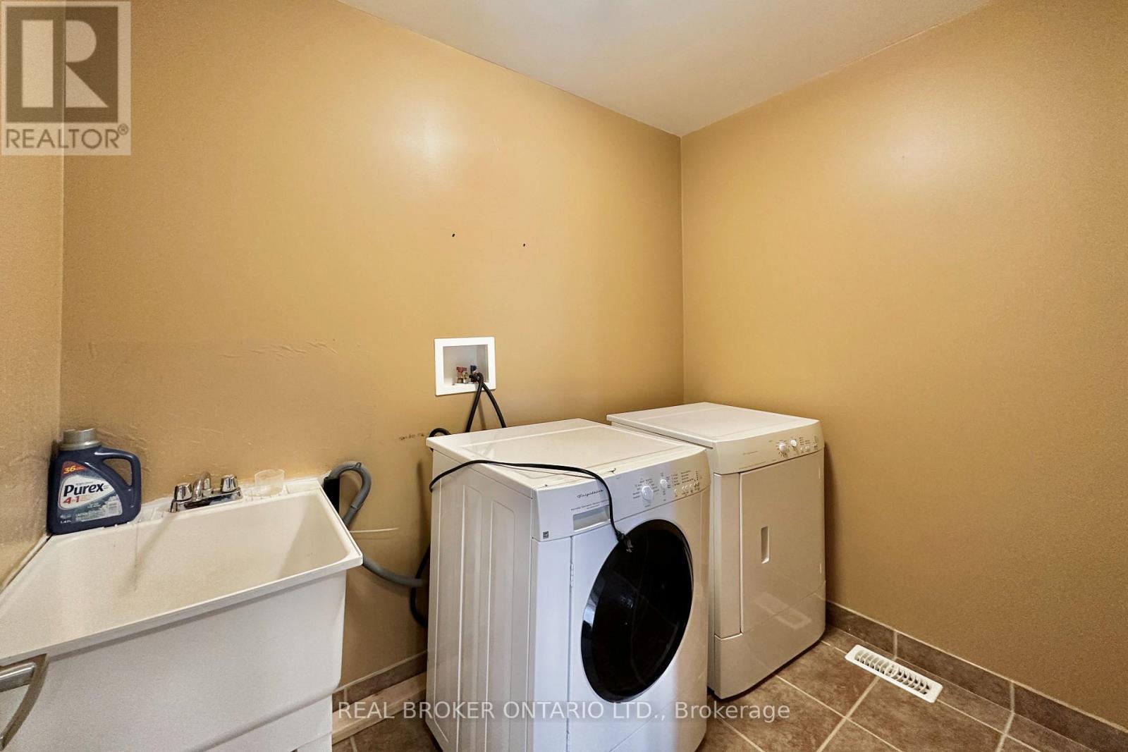 1 Armando Drive, Markham, ON
