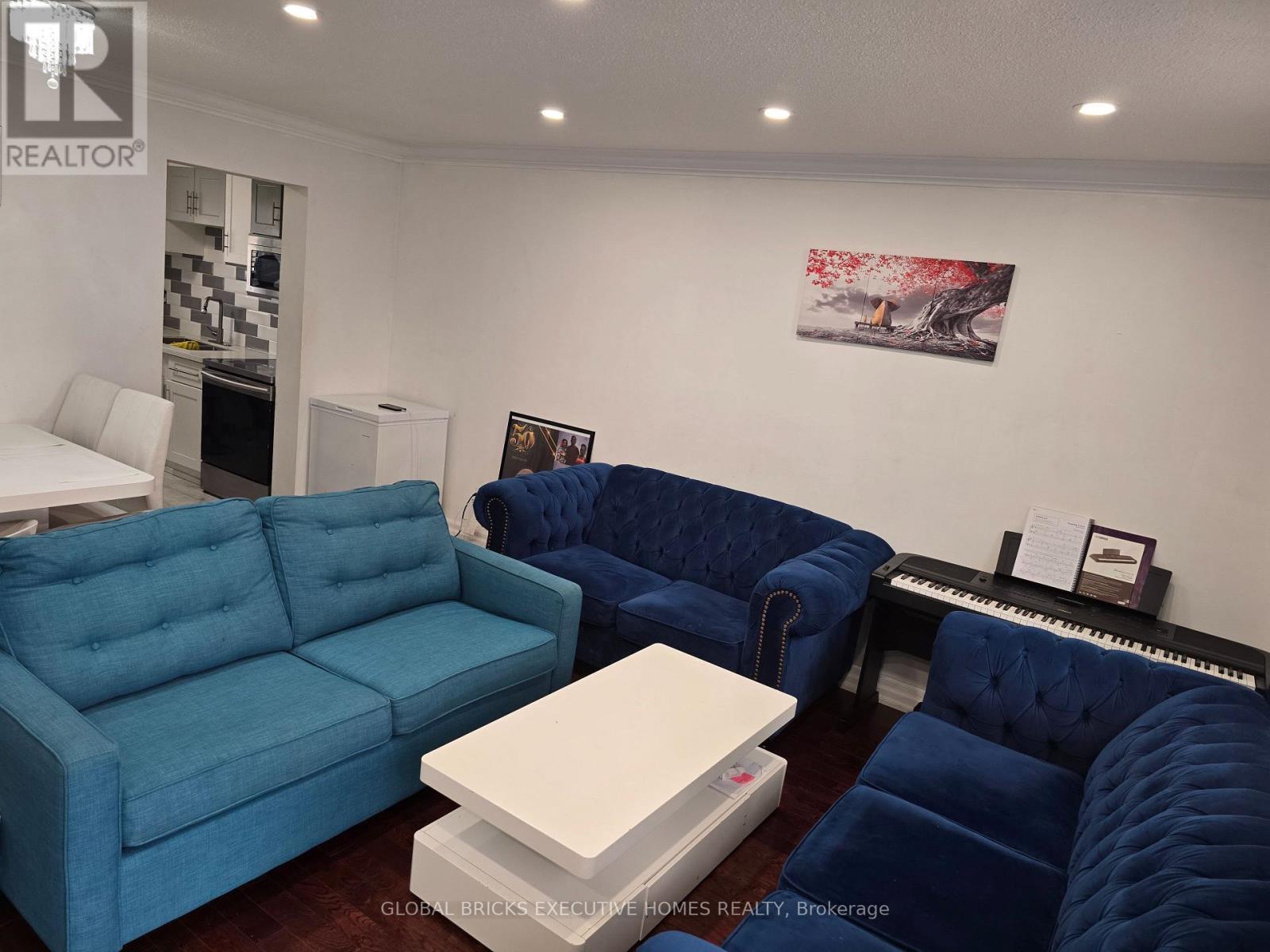 34 - 57 Hansen Road N, Brampton, ON