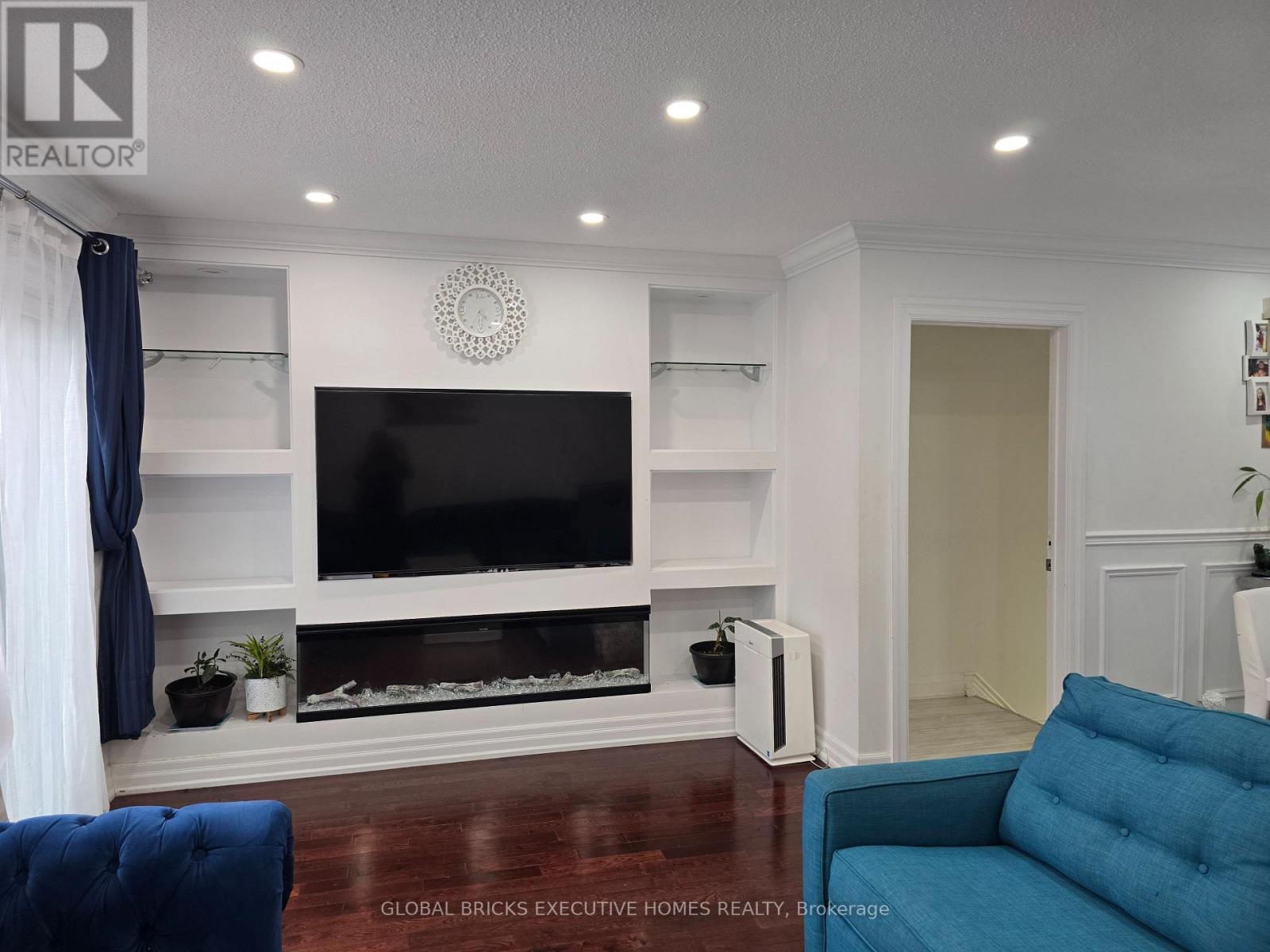 34 - 57 Hansen Road N, Brampton, ON