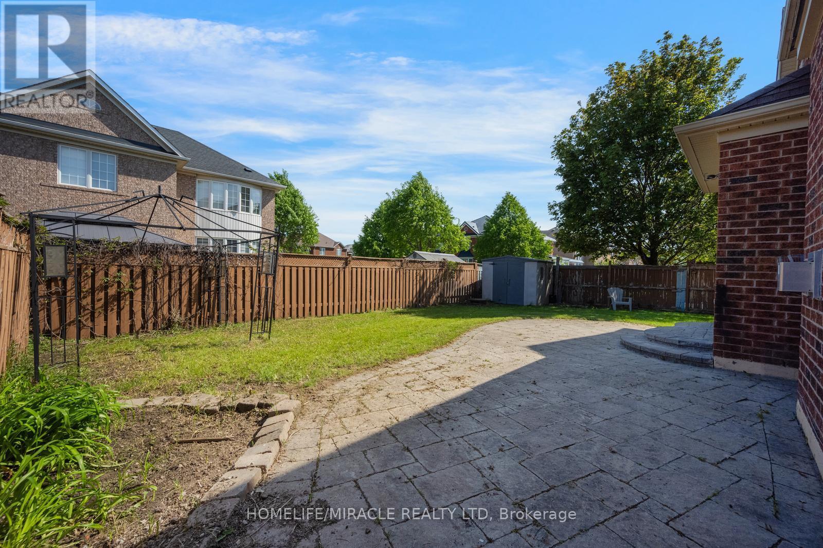 17 Latania Boulevard, Brampton, ON