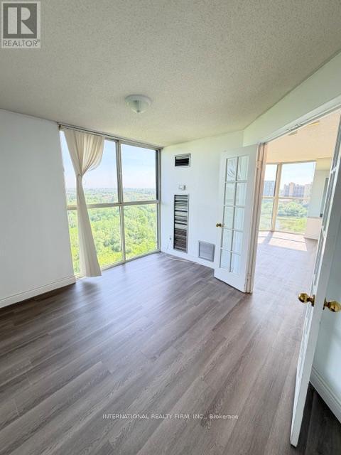 Lph2 - 600 Rexdale Boulevard, Toronto, ON