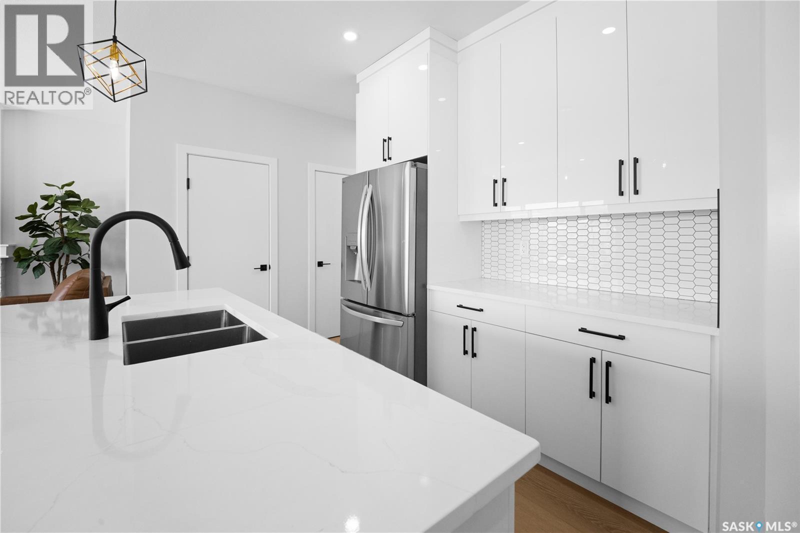 243 Leskiw Lane, Saskatoon, SK