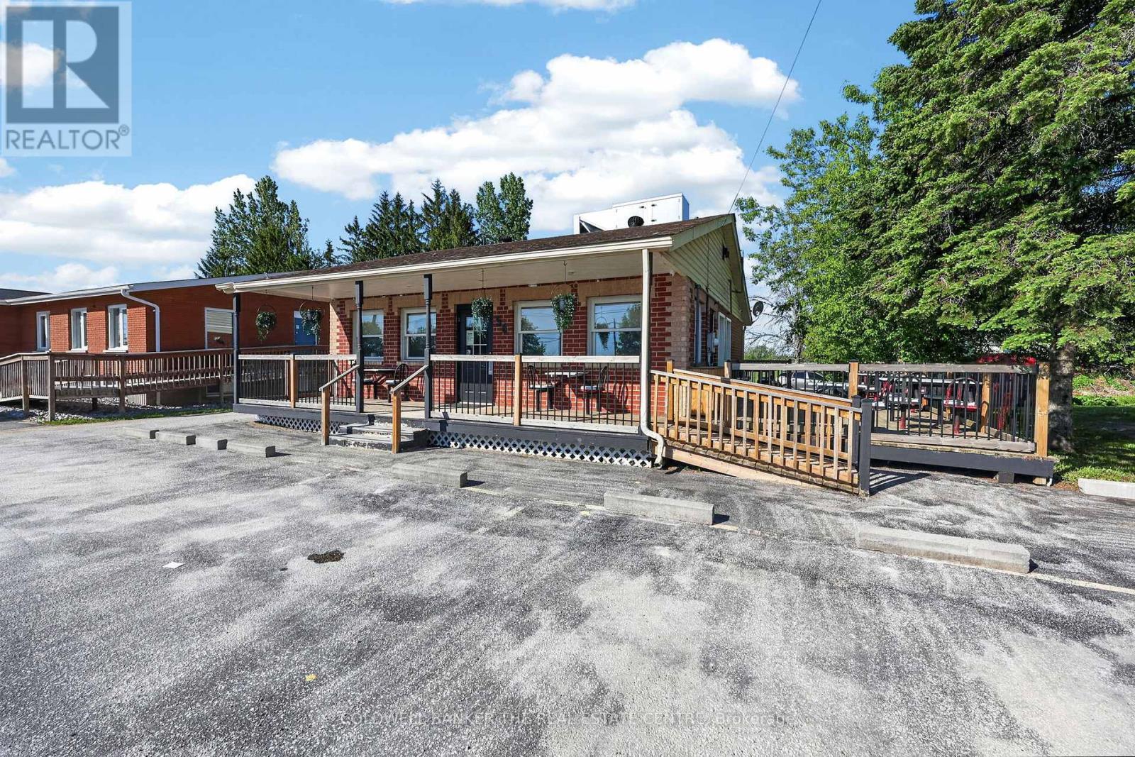 56 Yonge Street S, Springwater, ON