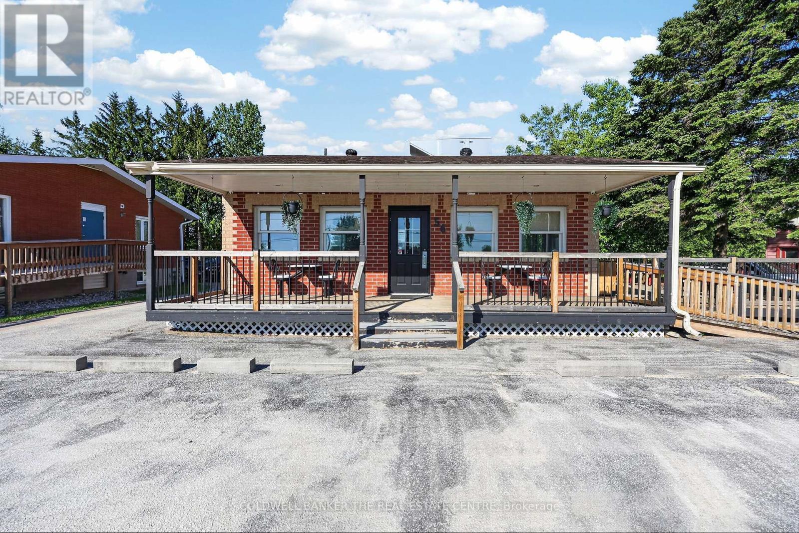 56 Yonge Street S, Springwater, ON