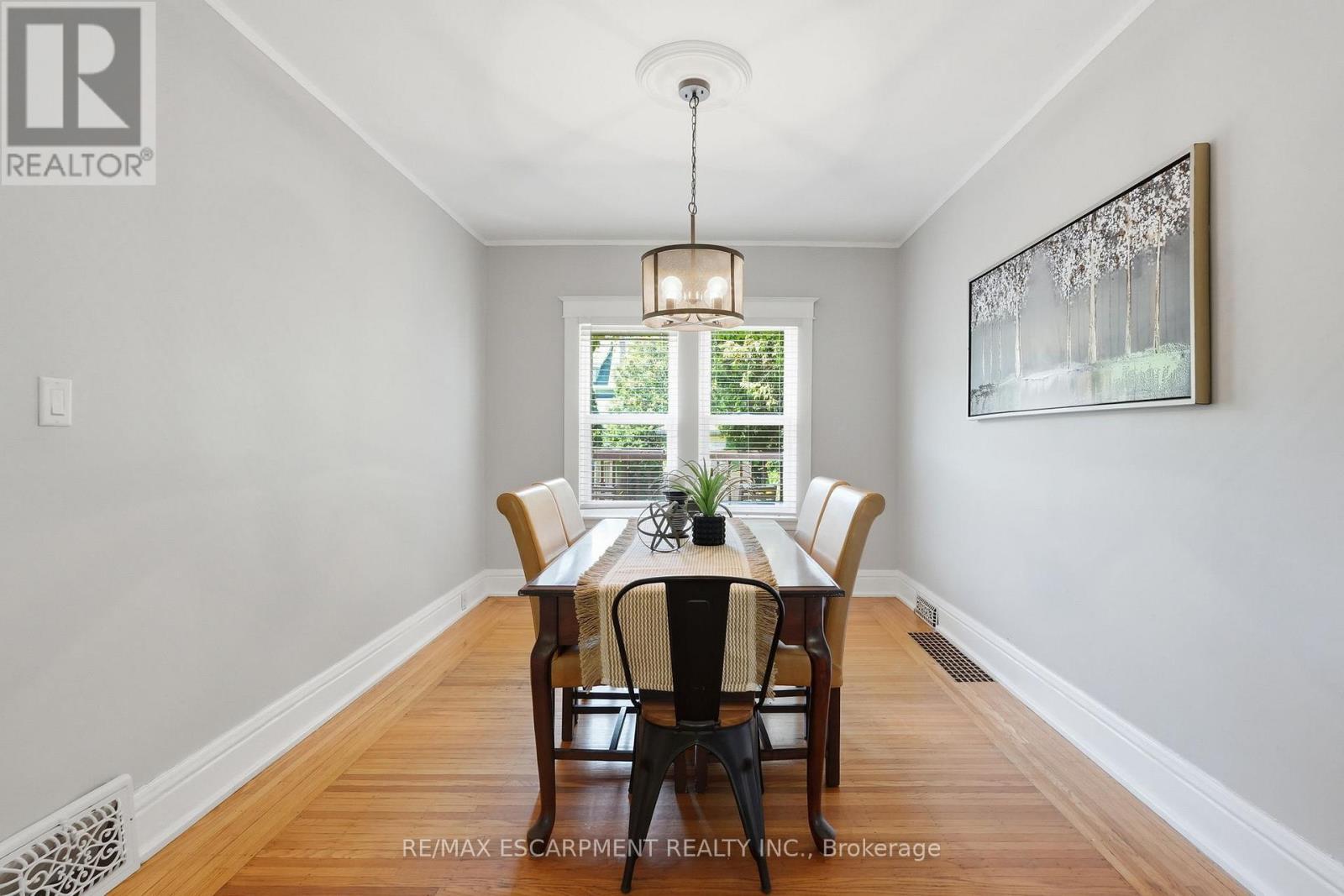 170 Kensington Avenue S, Hamilton, ON