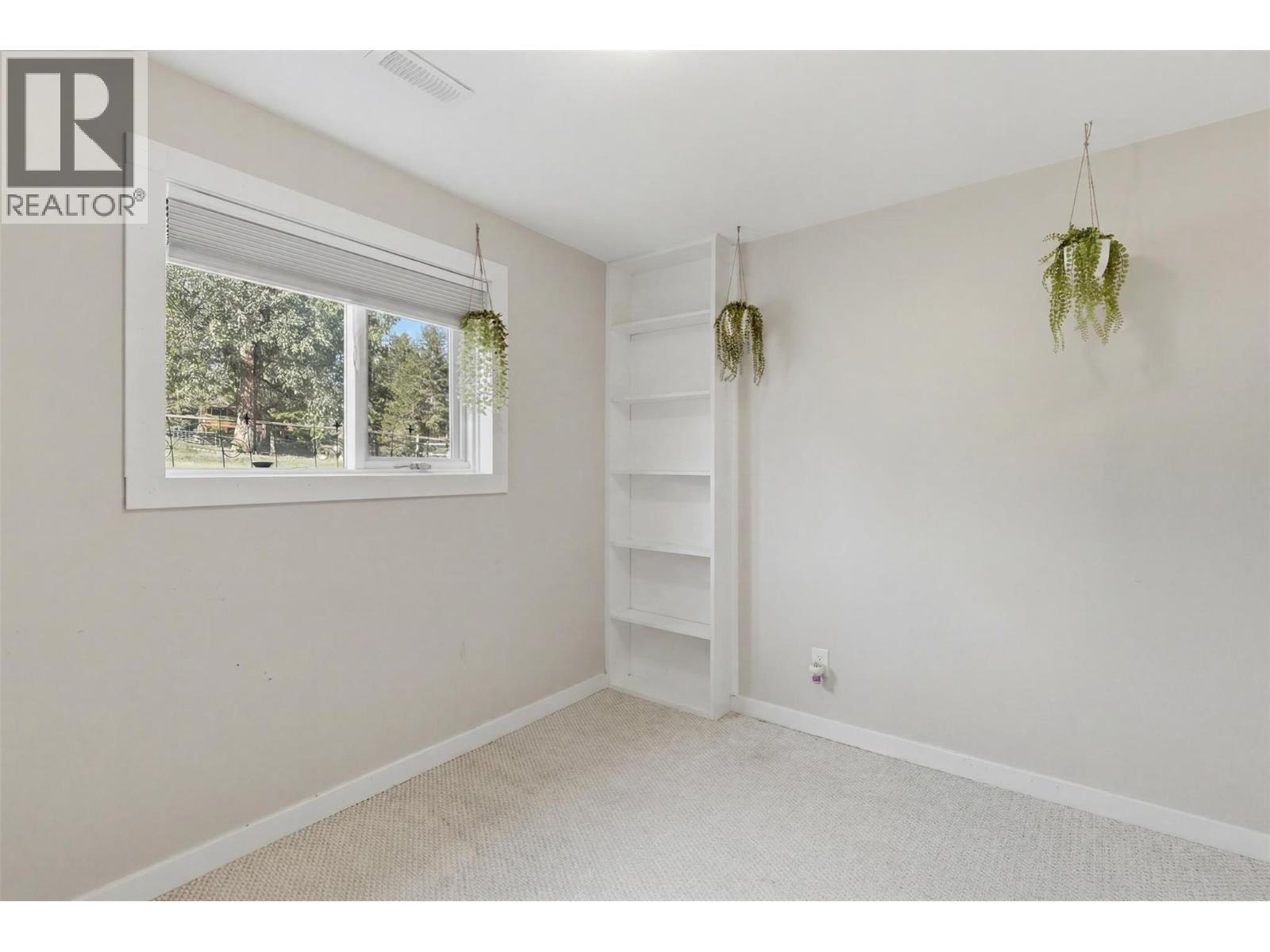 Virtually Decluttered - 2015 Pratt Road, Kamloops, BC