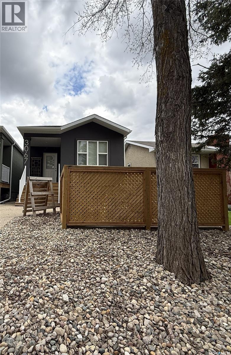 3067 Elphinstone Street, Regina, SK
